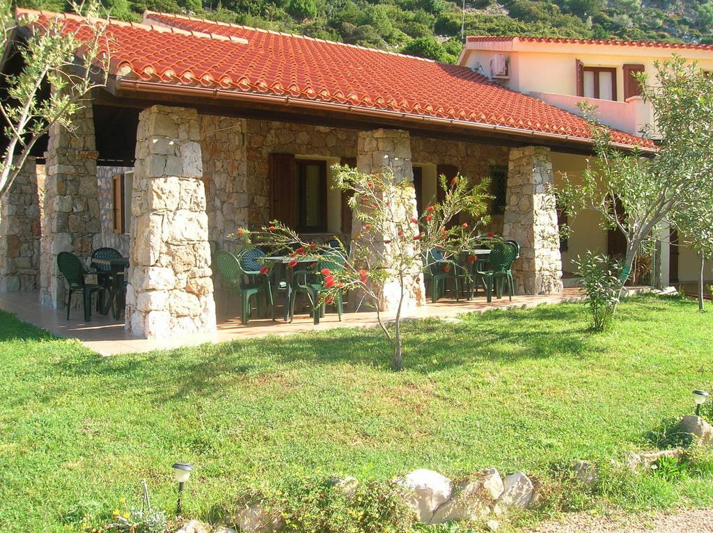Punto Di Ristoro Uttolo Bed & Breakfast Baunei Ngoại thất bức ảnh