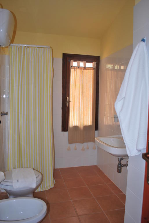 Punto Di Ristoro Uttolo Bed & Breakfast Baunei Ngoại thất bức ảnh